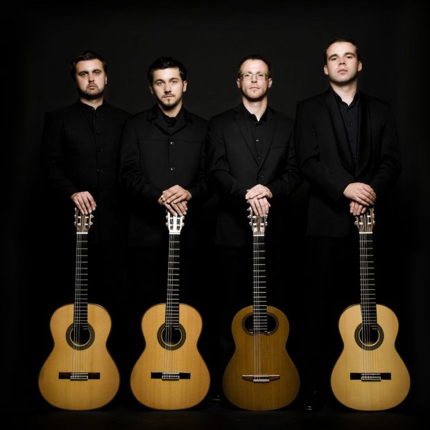 Dated In time stationery Baltic Guitar Quartet: keturios gitaros - viena siela | Mindaugas Peleckis  | Radikaliai - radikaliai.lt