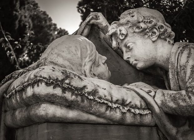 https://www.wallpaperflare.com/gray-concrete-statue-grave-tomb-tombstone-burial-cemetery-wallpaper-wnobd