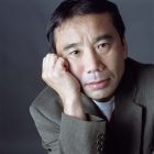 2007-aisiais pasirodę H. Murakamio romanai: Į pietus nuo sienos, į vakarus nuo saulės; Kafka pakrantėje; Prisukamo paukščio kronikos (2-asis leidimas)